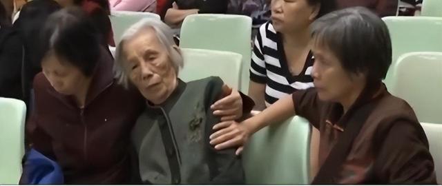 Cụ bà qua đời để lại tài sản 5 tỷ đồng cho con rể, các con ruột không được xu nào: Biết được lý do mọi người còn gật gù ủng hộ- Ảnh 2. Cụ bà qua đời để lại tài sản 5 tỷ đồng cho con rể, các con ruột không được xu nào: Biết được lý do mọi người còn gật gù ủng hộ- Ảnh 2.