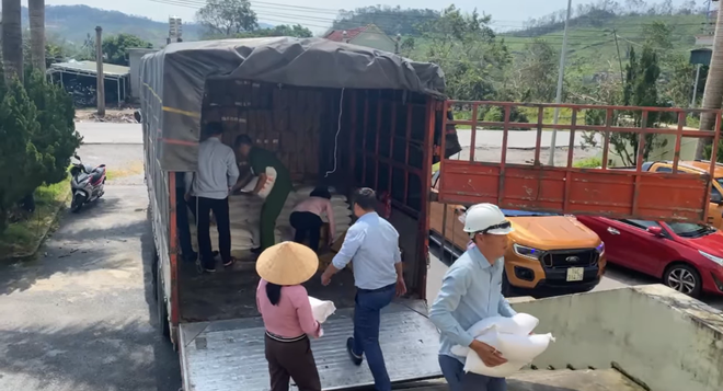 Hằng Du Mục tự tung “sao kê” chứng minh liêm nhưng bỗng lại vướng ồn ào liên quan đến làng Nủ- Ảnh 3. Hằng Du Mục tự tung “sao kê” chứng minh liêm nhưng bỗng lại vướng ồn ào liên quan đến làng Nủ- Ảnh 3.