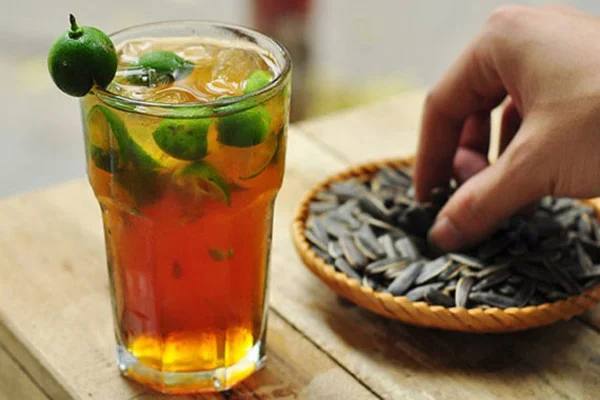 Quán cà phê có menu "kém duyên" khiến cộng đồng mạng bức xúc: "Order ly trà tắc 37k bị đánh giá là người nghèo"- Ảnh 2. Quán cà phê có menu "kém duyên" khiến cộng đồng mạng bức xúc: "Order ly trà tắc 37k bị đánh giá là người nghèo"- Ảnh 2.