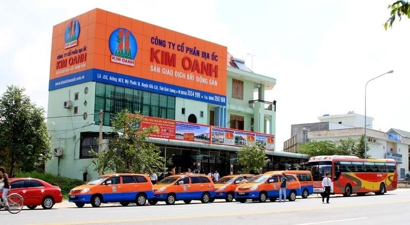 Tập đoàn của doanh nhân Đặng Thị Kim Oanh ủng hộ 150 tấn gạo cho đồng bào vùng bão lũ dù nợ thuế tỉnh Đồng Nai hơn 29 tỷ đồng- Ảnh 1.