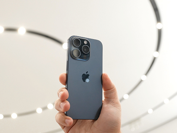 Mẫu iPhone được khách Việt tìm mua nhiều nhất đầu tháng 9: Giá đang giảm mạnh, rẻ hơn tới 8 triệu đồng- Ảnh 3. Mẫu iPhone được khách Việt tìm mua nhiều nhất đầu tháng 9: Giá đang giảm mạnh, rẻ hơn tới 8 triệu đồng- Ảnh 3.