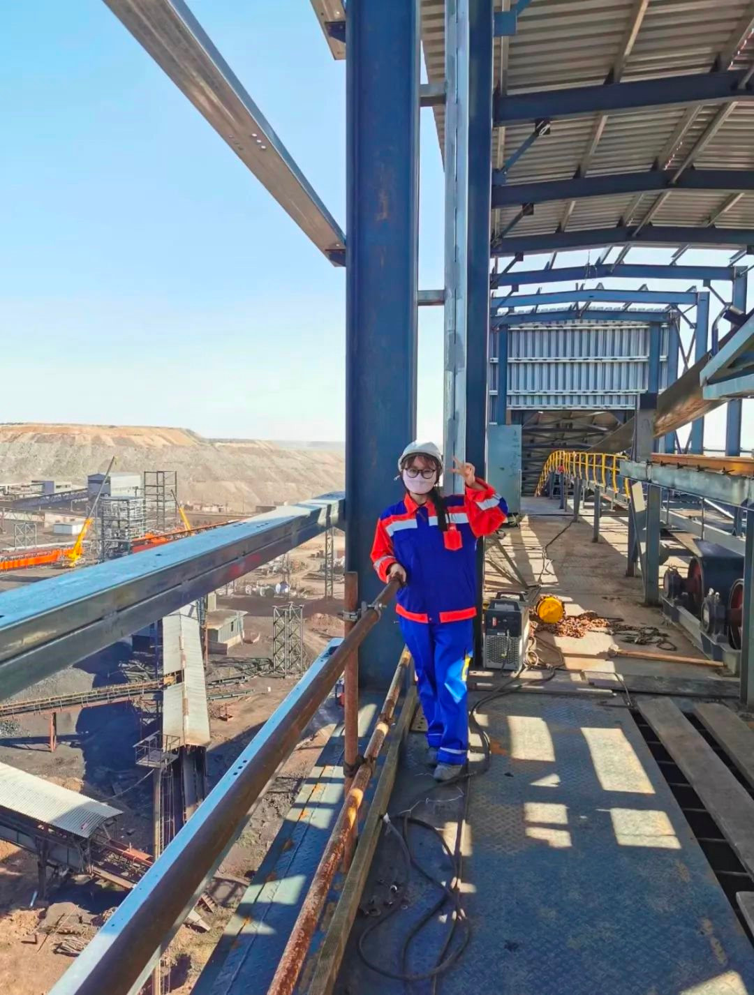 Sợ nghèo bền vững, cô gái chấp nhận tới nơi không có hàng ăn, không thể đặt hàng online để làm việc: Kết quả 3 năm kiếm được 25 tỷ!- Ảnh 3.