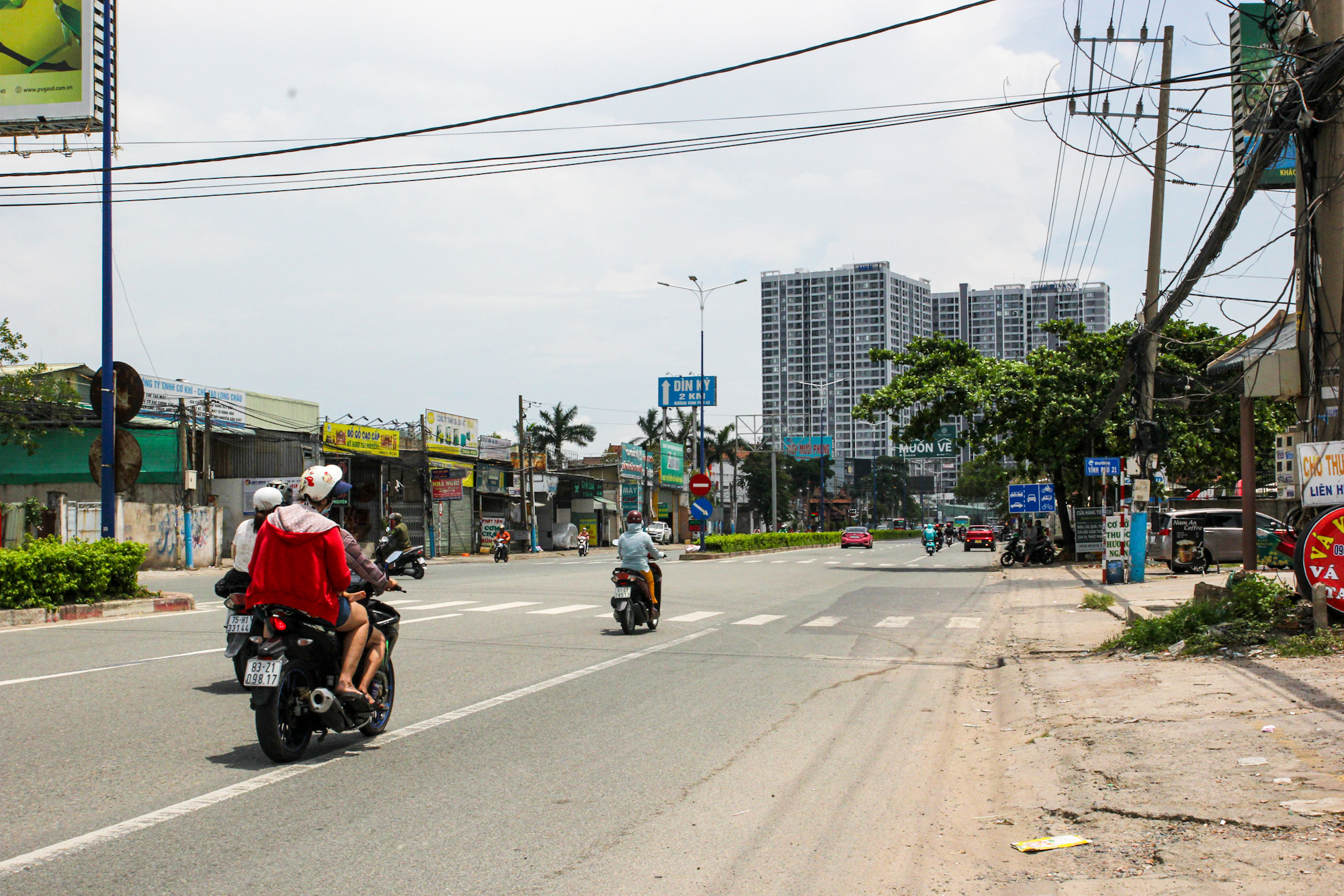 Cảnh đối lập trên con đường huyết mạch nối Thành phố Hồ Chí Minh và Bình Dương: Nơi là đại lộ 8 làn xe, nơi đang chuẩn bị 14.000 tỷ để mở rộng- Ảnh 4.