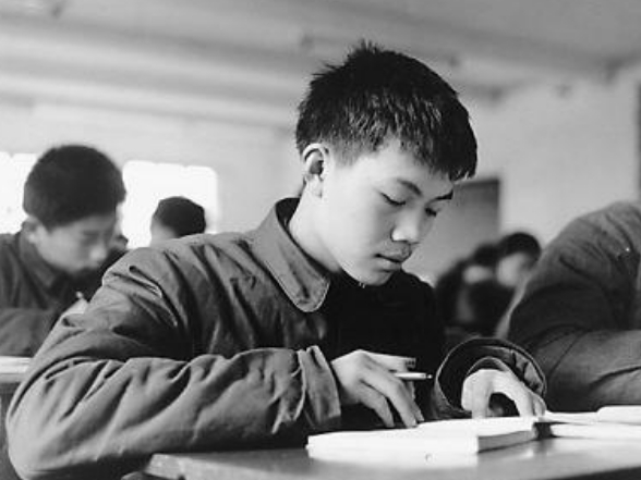 Liệu học tập có thể thay đổi vận mệnh? Dự án của 1 giáo sư và 1 tỷ phú vào 12 năm trước sẽ cho bạn biết câu trả lời!- Ảnh 1. Liệu học tập có thể thay đổi vận mệnh? Dự án của 1 giáo sư và 1 tỷ phú vào 12 năm trước sẽ cho bạn biết câu trả lời!- Ảnh 1.