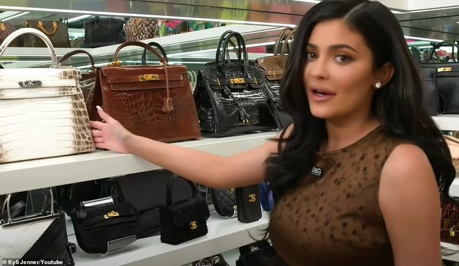 Chiếc túi Hermès bà Trương Mỹ Lan tiếc nuối: 7 năm trước khiến showbiz Việt loạn lạc vì drama "auth - fake"- Ảnh 21. Chiếc túi Hermès bà Trương Mỹ Lan tiếc nuối: 7 năm trước khiến showbiz Việt loạn lạc vì drama "auth - fake"- Ảnh 21.