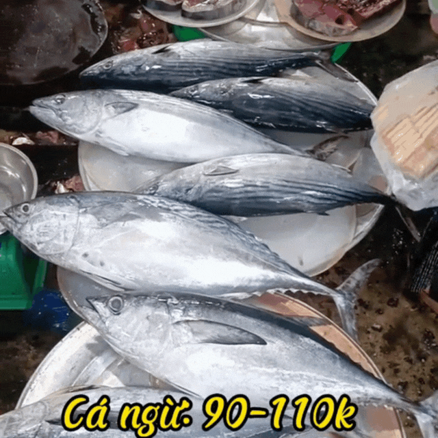 Cầm 500k đi chợ chiều Mân Thái Đà Nẵng: Giá không rẻ nhưng nhiều người đổ xô đến chợ vì lý do bất ngờ- Ảnh 2. Cầm 500k đi chợ chiều Mân Thái Đà Nẵng: Giá không rẻ nhưng nhiều người đổ xô đến chợ vì lý do bất ngờ- Ảnh 2.