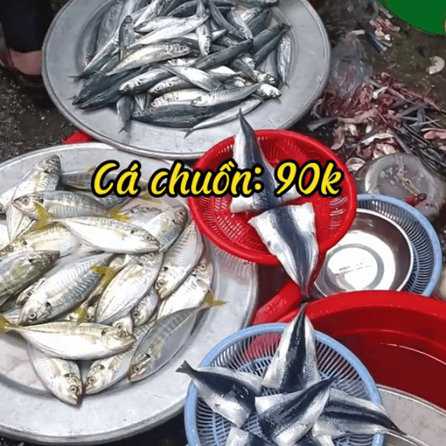 Cầm 500k đi chợ chiều Mân Thái Đà Nẵng: Giá không rẻ nhưng nhiều người đổ xô đến chợ vì lý do bất ngờ- Ảnh 1. Cầm 500k đi chợ chiều Mân Thái Đà Nẵng: Giá không rẻ nhưng nhiều người đổ xô đến chợ vì lý do bất ngờ- Ảnh 1.