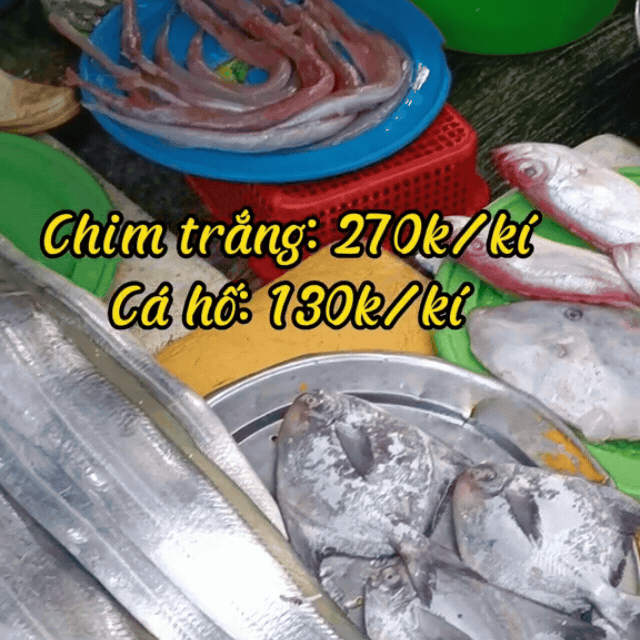 Cầm 500k đi chợ chiều Mân Thái Đà Nẵng: Giá không rẻ nhưng nhiều người đổ xô đến chợ vì lý do bất ngờ- Ảnh 5. Cầm 500k đi chợ chiều Mân Thái Đà Nẵng: Giá không rẻ nhưng nhiều người đổ xô đến chợ vì lý do bất ngờ- Ảnh 5.