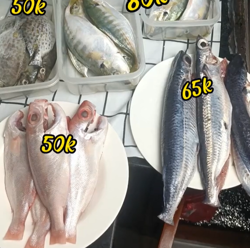 Cầm 500k đi chợ chiều Mân Thái Đà Nẵng: Giá không rẻ nhưng nhiều người đổ xô đến chợ vì lý do bất ngờ- Ảnh 16. Cầm 500k đi chợ chiều Mân Thái Đà Nẵng: Giá không rẻ nhưng nhiều người đổ xô đến chợ vì lý do bất ngờ- Ảnh 16.