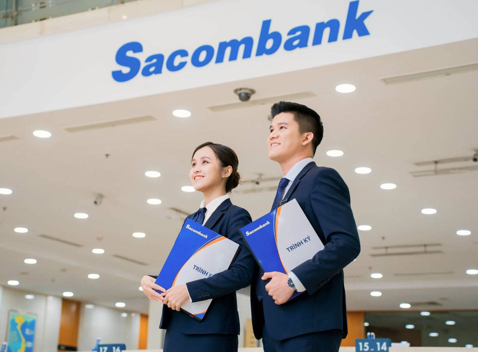 Chủ tịch thu nhập cao nhất ngành ngân hàng, vậy
nhân viên Sacombank nhận thù lao bao nhiêu trong năm 2023?- Ảnh 1.