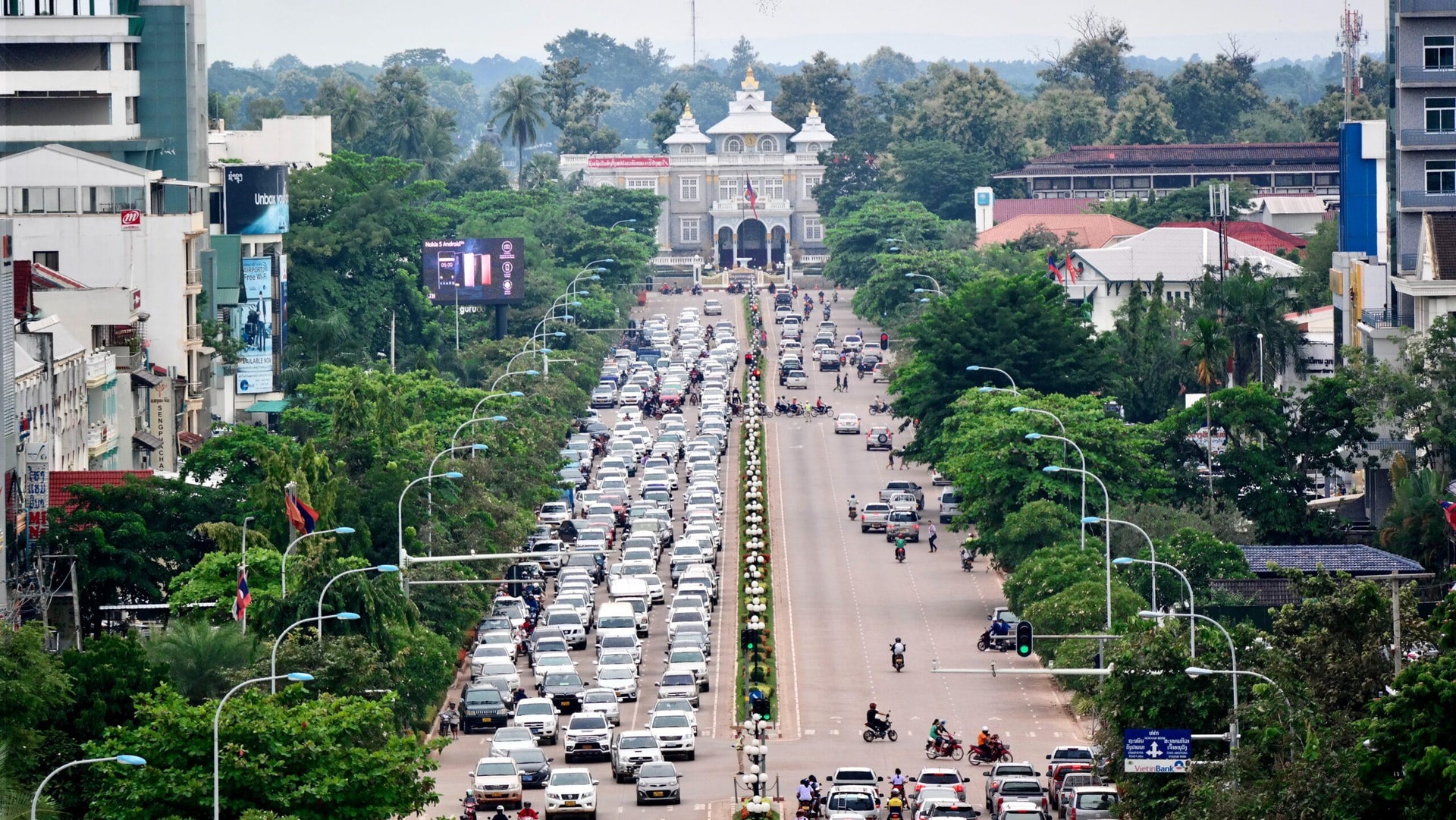 Ngay đầu năm, Việt Nam đẩy mạnh đầu tư sang quốc gia láng giềng, dự án lớn nhất lên đến 1 tỷ USD- Ảnh 1.