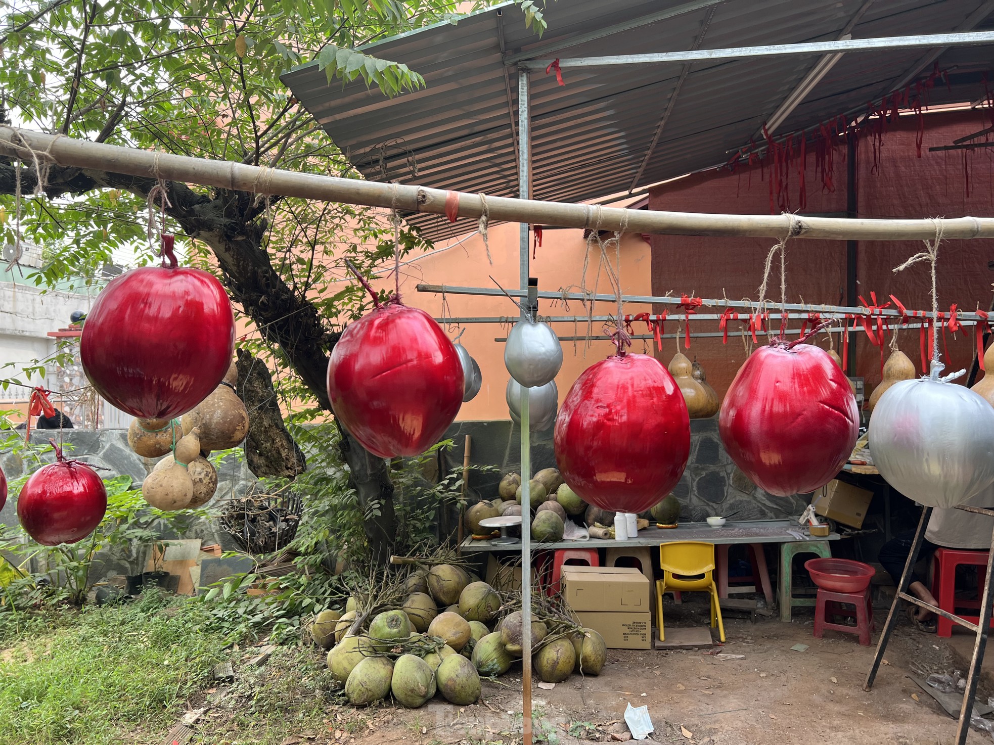 Mặt hàng Tết mà người sản xuất đã dừng nhận đơn hàng cả tháng vì… làm không xuể- Ảnh 5.