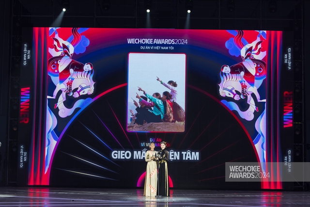 Gala vinh danh và trao giải WeChoice Awards 2024: Một đêm thật đẹp của niềm cảm hứng “Việt Nam tôi đó”!- Ảnh 48.