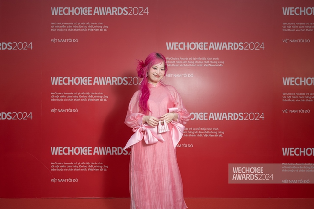 Gala vinh danh và trao giải WeChoice Awards 2024: Một đêm thật đẹp của niềm cảm hứng “Việt Nam tôi đó”!- Ảnh 103.