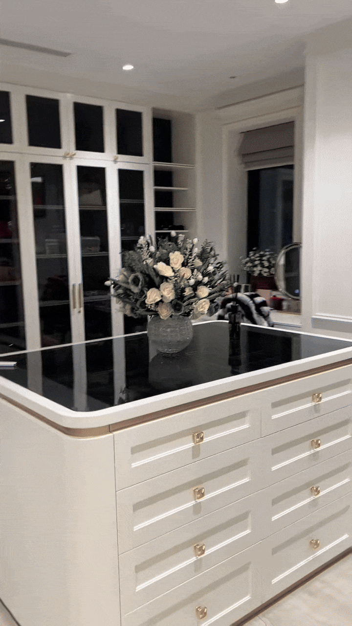 Cảnh tượng bên trong Cảnh tượng bên trong