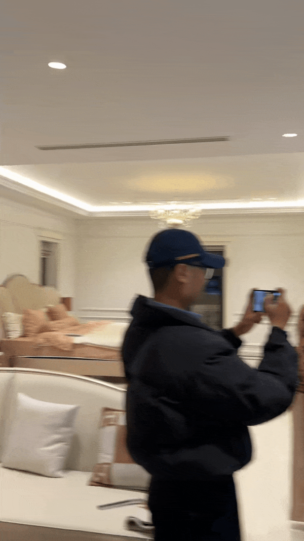 Cảnh tượng bên trong Cảnh tượng bên trong