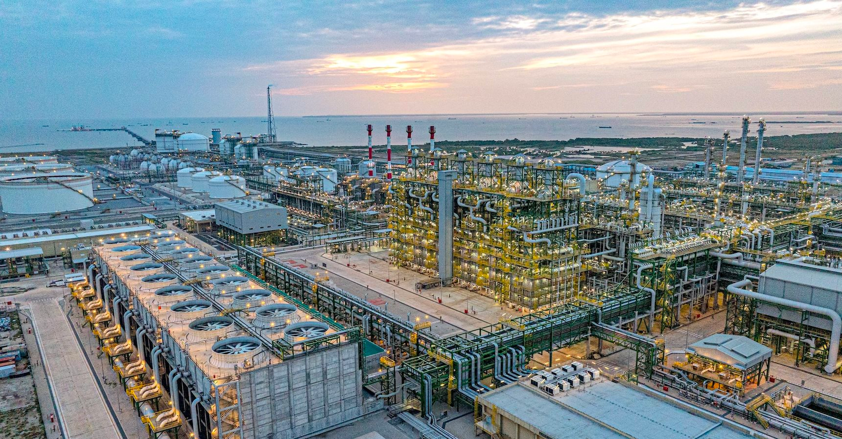 Cuộc chơi lớn nhất của “đại gia” Thái tại Việt Nam: Rót hơn 5 tỷ USD vào tổ hợp hoá dầu, 9 tháng “gánh lỗ” gần 5.000 tỷ đồng- Ảnh 1.