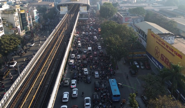 Đi 65km từ quê lên Hà Nội bằng thời gian di chuyển 2km khi ùn tắc- Ảnh 3.