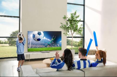 Hai xu hướng chủ đạo trên thị trường TV cuối năm 2024: màn hình lớn và AI- Ảnh 3.