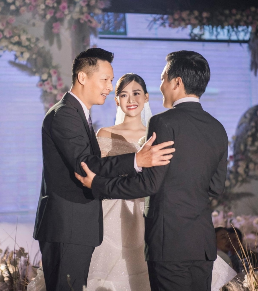 Sự trùng hợp khó tin: 4 Á hậu thi Hoa hậu Quốc tế xong đều lấy chồng, đàng trai toàn gia thế cực Sự trùng hợp khó tin: 4 Á hậu thi Hoa hậu Quốc tế xong đều lấy chồng, đàng trai toàn gia thế cực