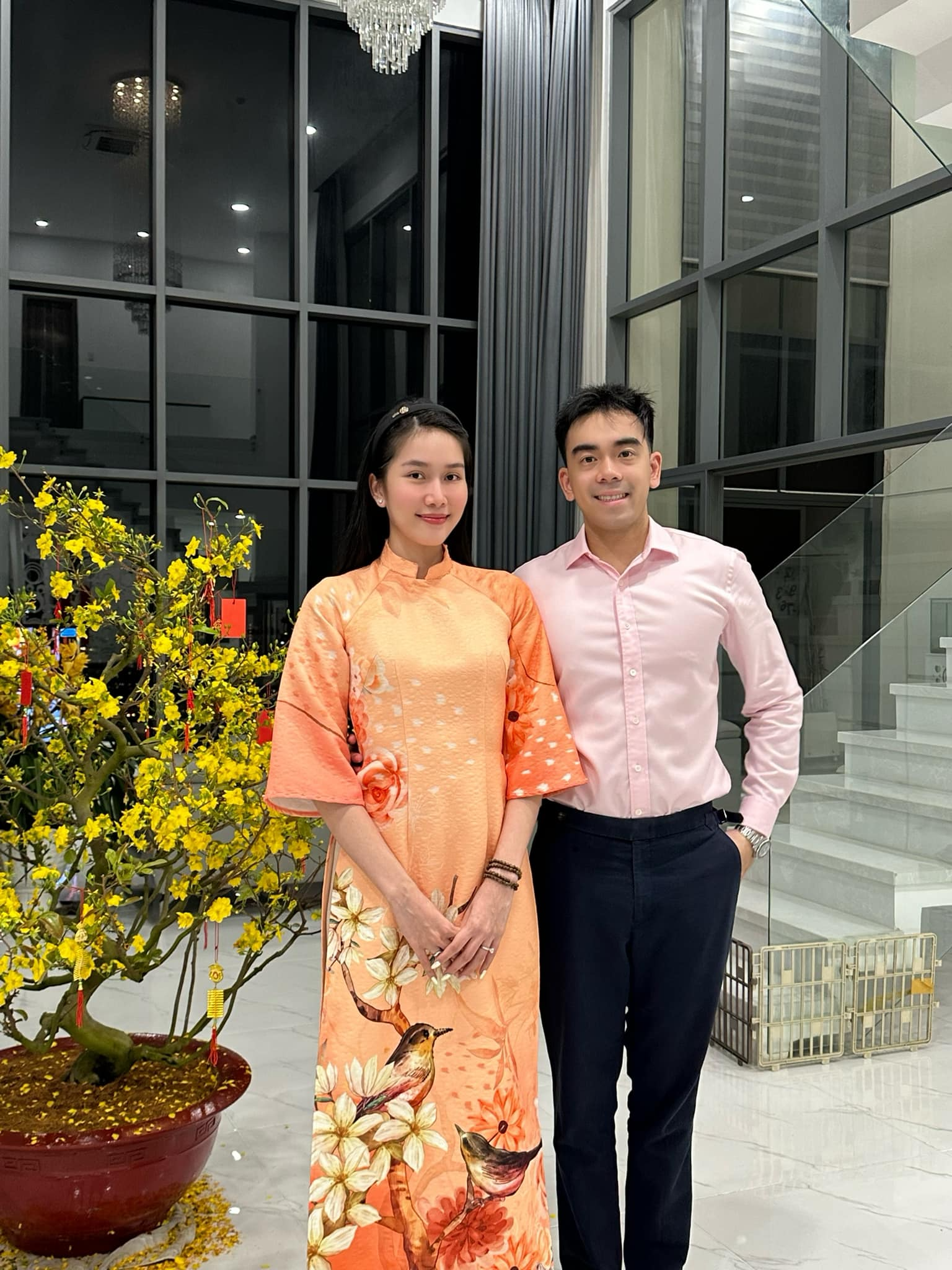 Sự trùng hợp khó tin: 4 Á hậu thi Hoa hậu Quốc tế xong đều lấy chồng, đàng trai toàn gia thế cực Sự trùng hợp khó tin: 4 Á hậu thi Hoa hậu Quốc tế xong đều lấy chồng, đàng trai toàn gia thế cực