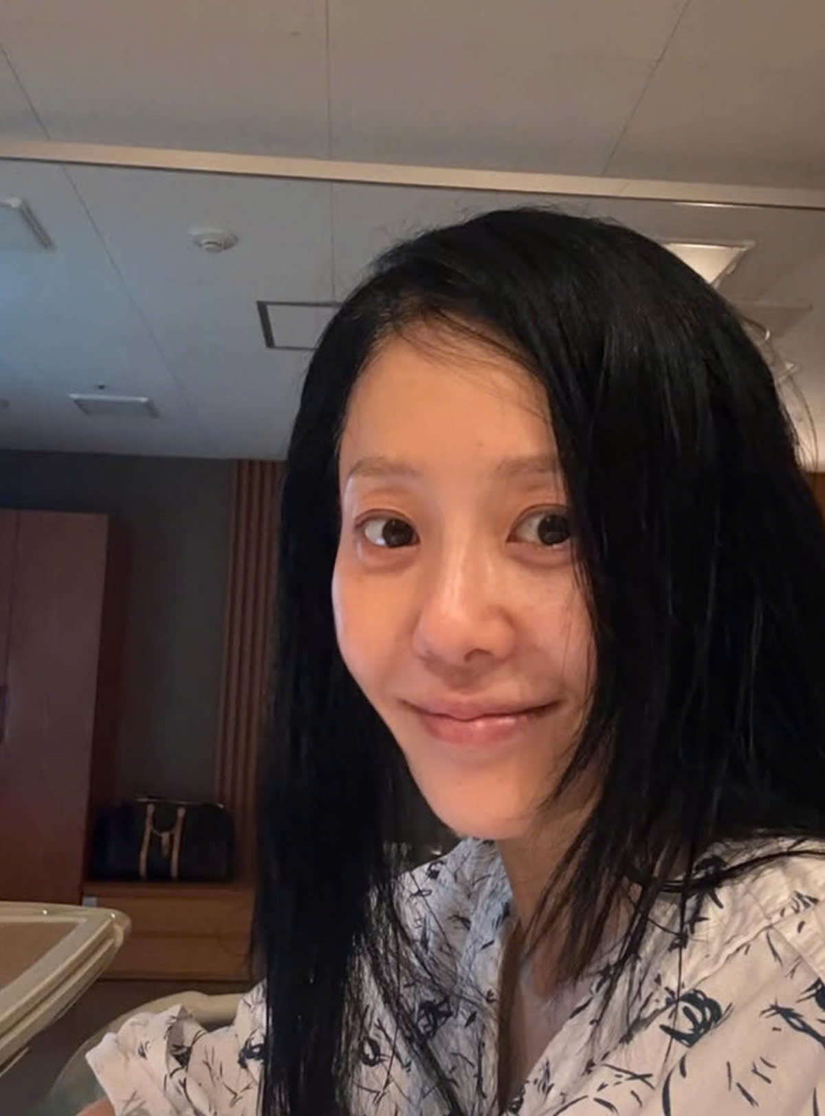 Ngoại hình không ai nhận ra của Á hậu bị Samsung ruồng bỏ- Ảnh 4.