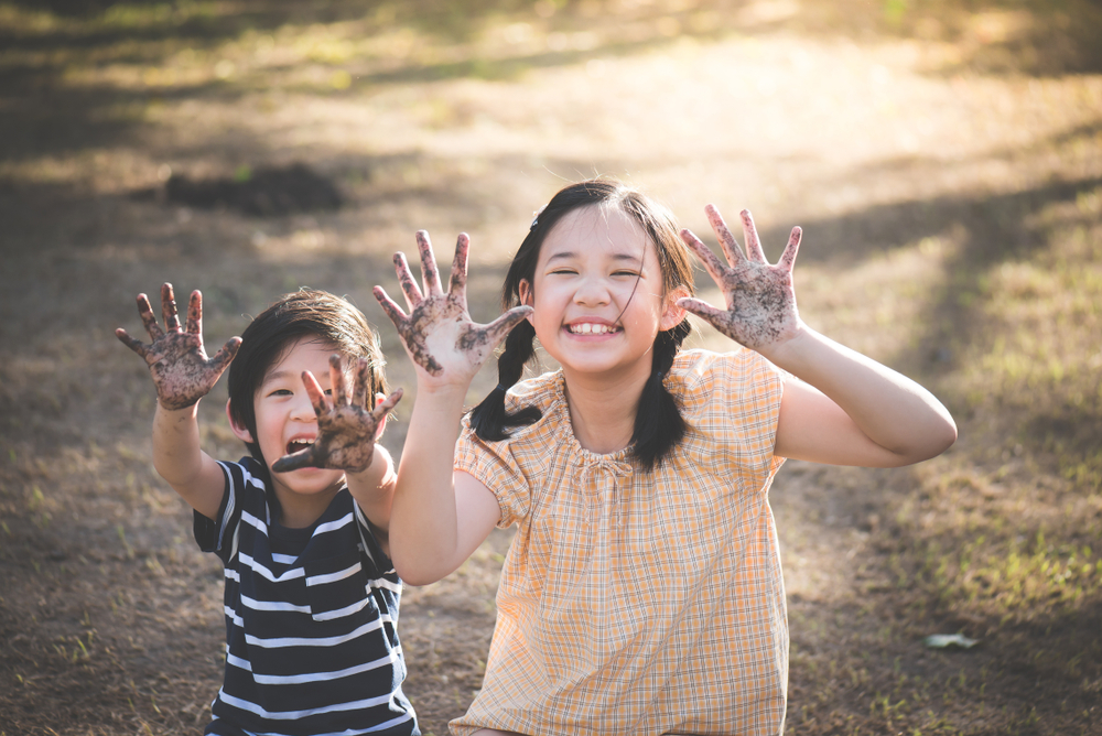 Bí ẩn bao năm đã được chuyên gia tiết lộ: Trẻ sinh vào 3 tháng này có IQ hơn người, cha mẹ đang nuôi cả 