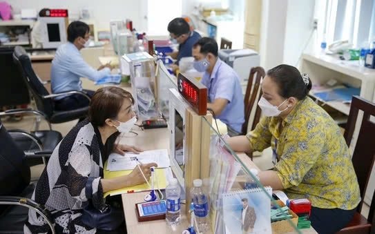 Chủ tịch TP.HCM: 'Làm công chức chỉ có lương 20-30 triệu đồng/tháng thôi, chứ không thể 50-70 triệu đồng nhưng lương đủ để chi những nhu cầu cơ bản'- Ảnh 2.