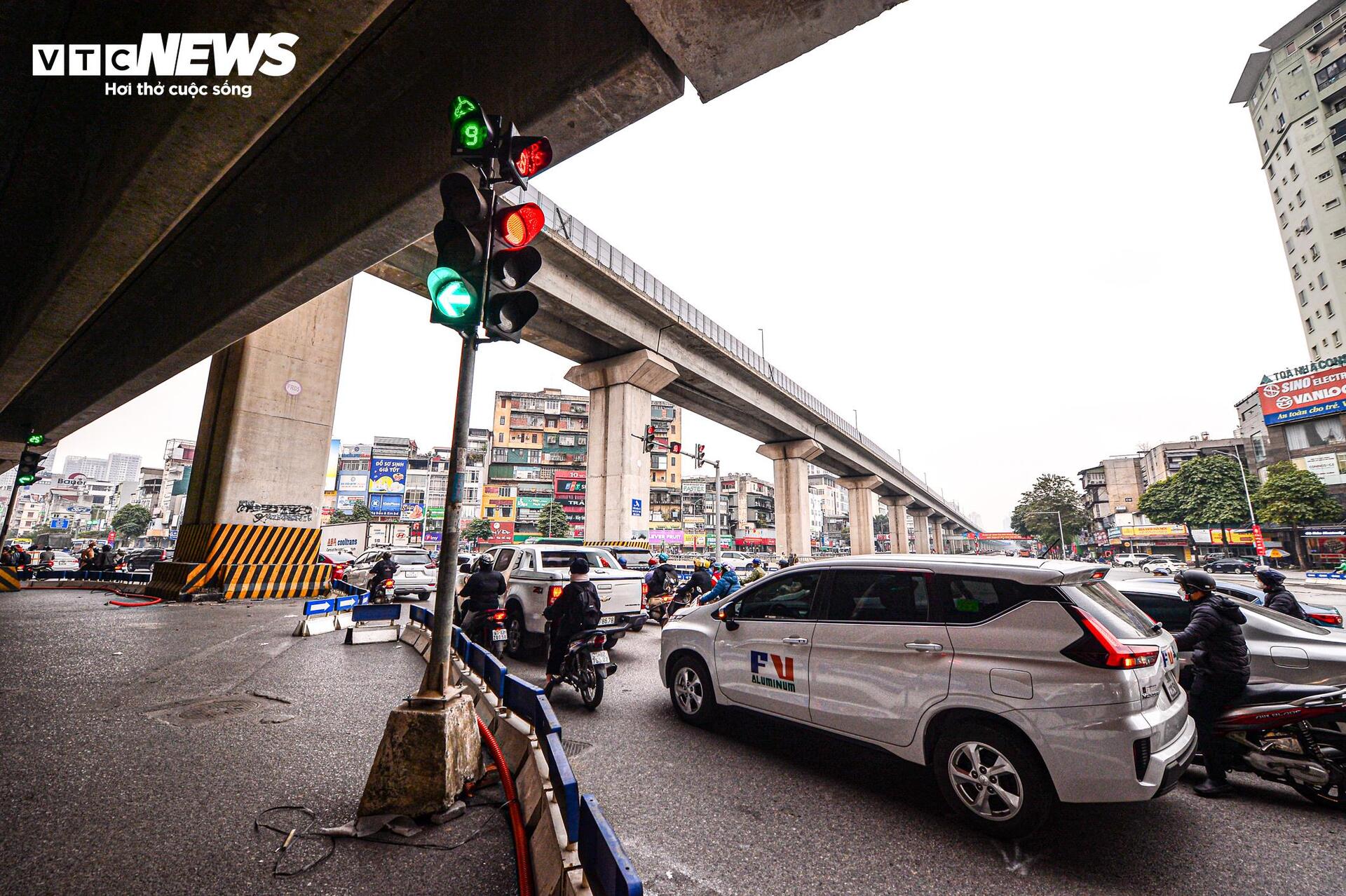 Điều chỉnh lại 'điểm đen' Nguyễn Xiển: Dân nhầm đường, chật vật đi ngược chiều- Ảnh 4.