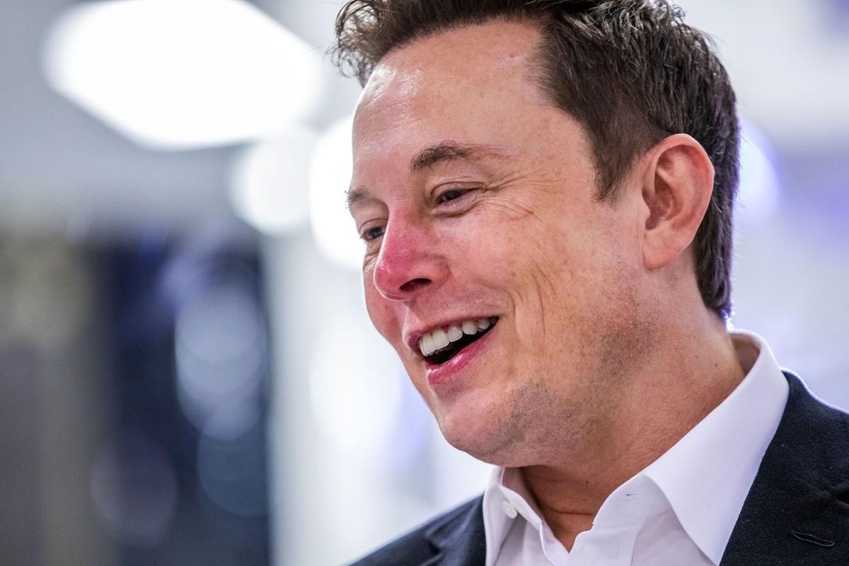 Tỷ phú Elon Musk khuyên 3 ĐIỀU thȃm sȃu cho người trẻ trong thời ᵭại AI: Hãy làm theo trái tim, dũng cảm ᵭể thành cȏng huy hoàng- Ảnh 1.