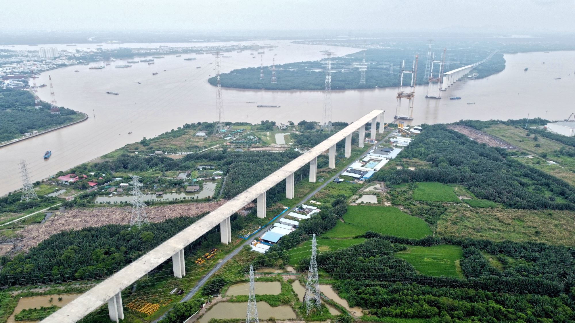 Bức tranh ngành VLXD Việt Nam 2025: Thời cơ song hành cùng thách thức, doanh nghiệp cần có giải pháp căn cơ và toàn diện!- Ảnh 6.