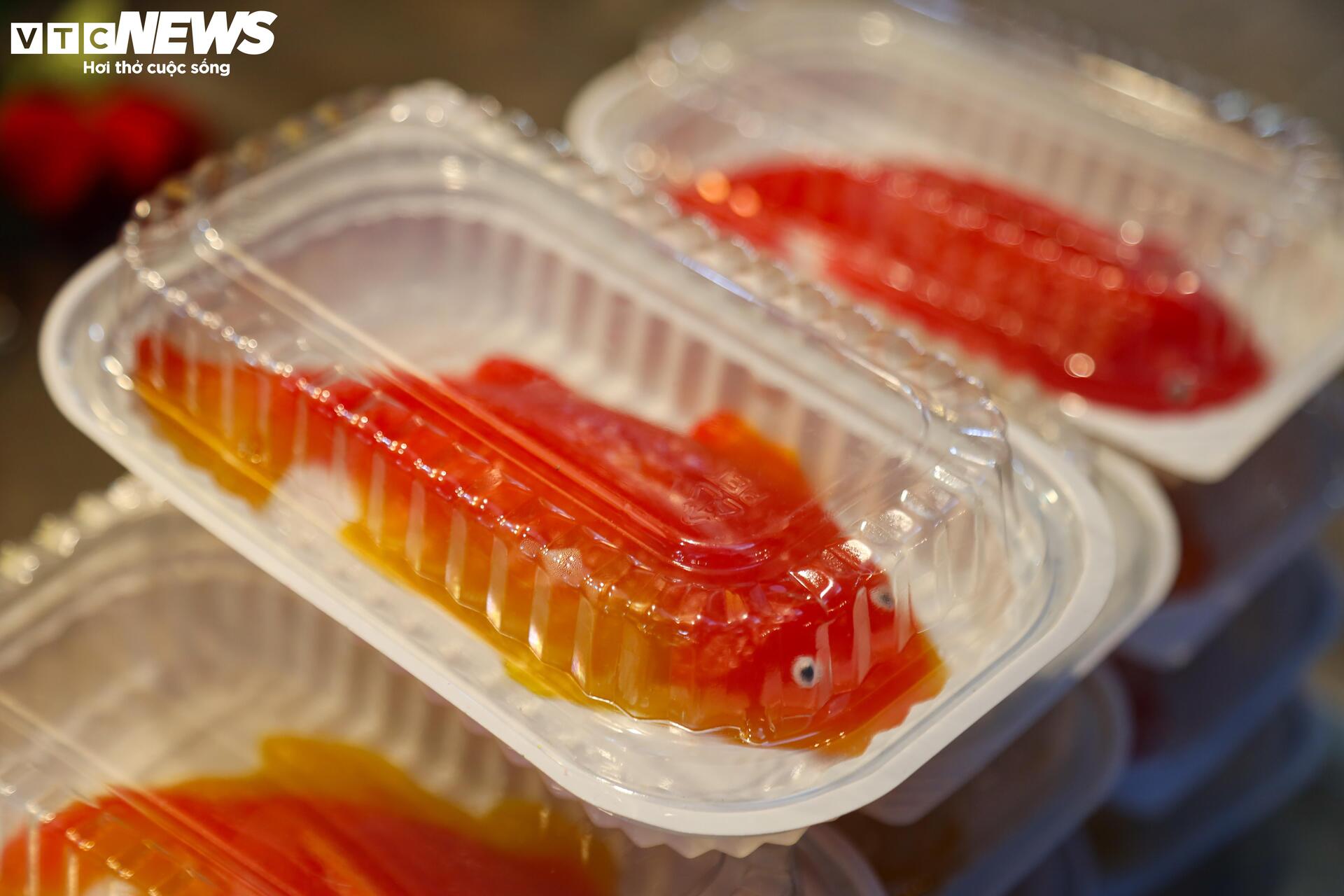 Tiểu thương đánh ô tô ship gà từ mờ sáng, phục vụ khách cúng ông Công, ông Táo- Ảnh 19.