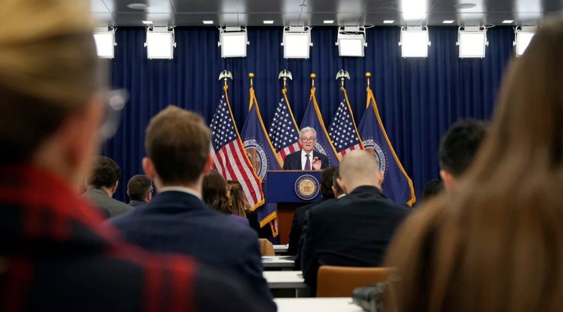 Tổng thống Donald Trump chỉ nói một câu thách thức FED, chứng khoán Mỹ tăng phá kỷ lục- Ảnh 3.