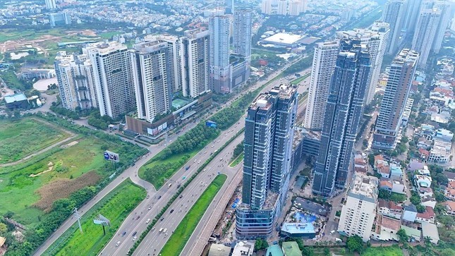 Dân hai thành phố vào 'danh sách' khó sở hữu nhà ở- Ảnh 2. Dân hai thành phố vào 'danh sách' khó sở hữu nhà ở- Ảnh 2.
