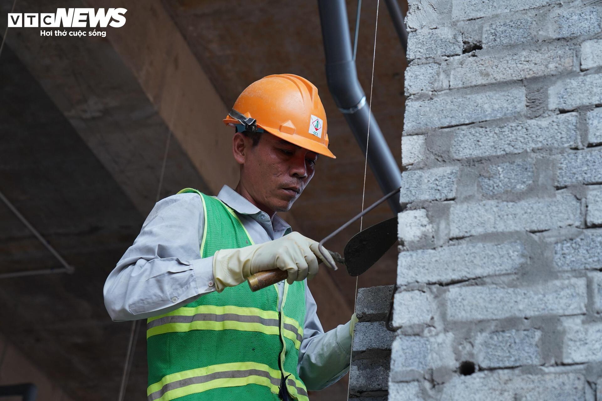 Gác lại đoàn viên, nghìn công nhân làm việc xuyên Tết ở sân bay Long Thành- Ảnh 11.