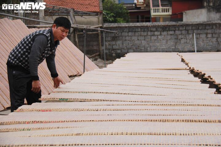 Làng nghề thu gần 60 tỷ mỗi năm nhờ món thực phẩm giá rẻ- Ảnh 1.