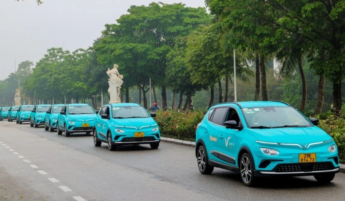 Hãng xe của tỷ phú Phạm Nhật Vượng nhận tin vui, soán ngôi của Grab ở Việt Nam- Ảnh 4.