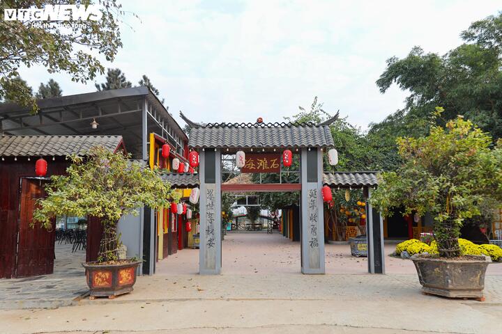 Từ bãi hoang tàn sau siêu bão Yagi, vườn hoa nổi tiếng ở Hà Nội giờ ra sao?- Ảnh 7.