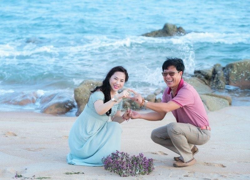 Cặp chồng Rồng vợ Rắn nhà Địa ốc Hoàng Quân: Vị Chủ tịch nói về hạnh phúc 35 năm, khẳng định “không bồ nhí, không con rơi”…, cùng đưa công ty vượt khó- Ảnh 1.