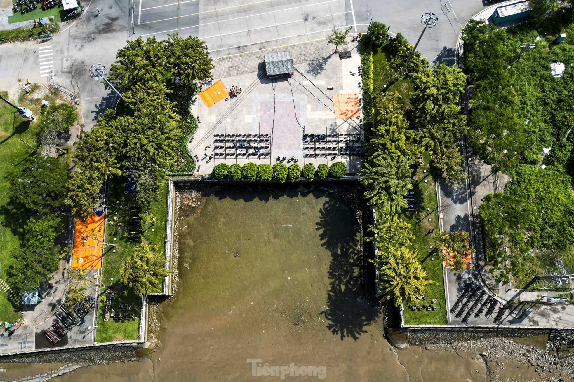 Bên trong trận địa pháo hoa tầm cao chào đón Tết Ất Tỵ 2025 ở TPHCM- Ảnh 9.