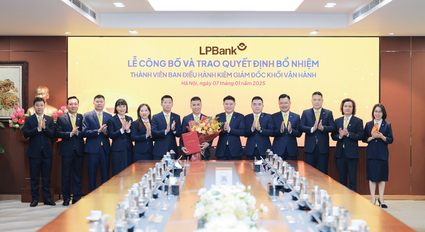 LPBank bổ nhiệm Thành viên Ban điều hành kiêm Giám đốc khối Vận hành- Ảnh 1.