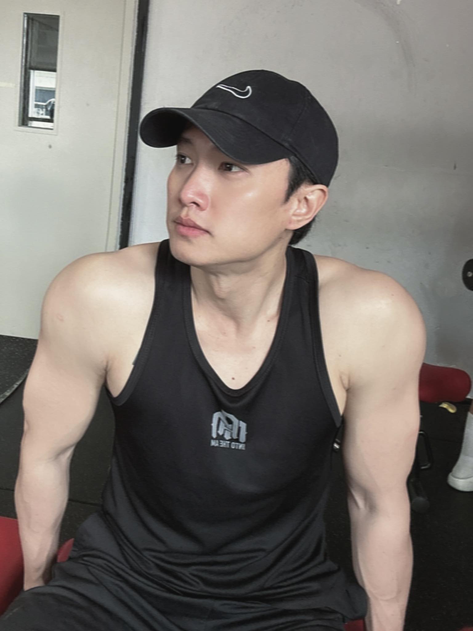 Ngoại hình nam nghệ sĩ sở hữu 2 biệt thự 70 tỷ ở TP.HCM - Cần Thơ, bị đồn đào hoa nhưng U40 chưa vợ- Ảnh 16. Ngoại hình nam nghệ sĩ sở hữu 2 biệt thự 70 tỷ ở TP.HCM - Cần Thơ, bị đồn đào hoa nhưng U40 chưa vợ- Ảnh 16.