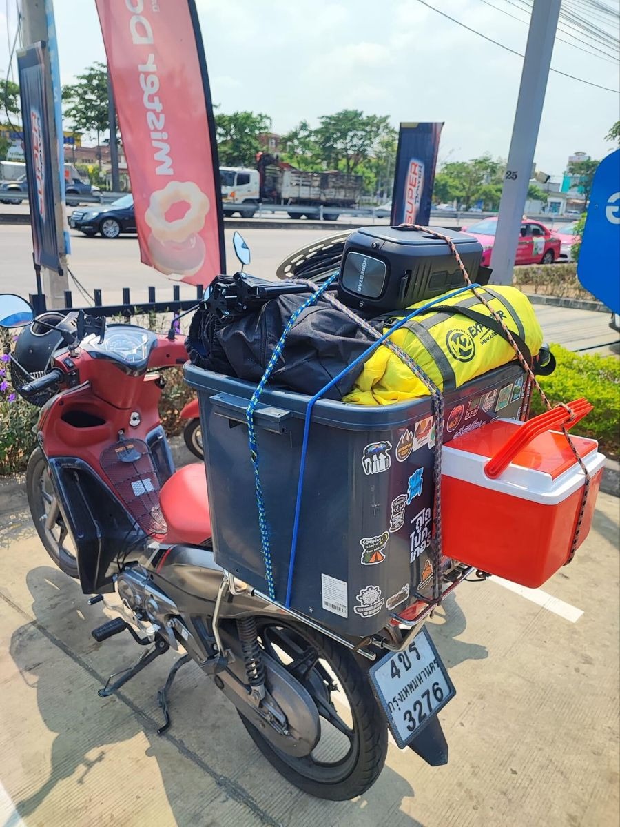 Sau 5 năm làm shipper, chàng trai 33 tuổi trở thành người giàu nhất thôn: Bí mật ẩn giấu sau những đơn hàng