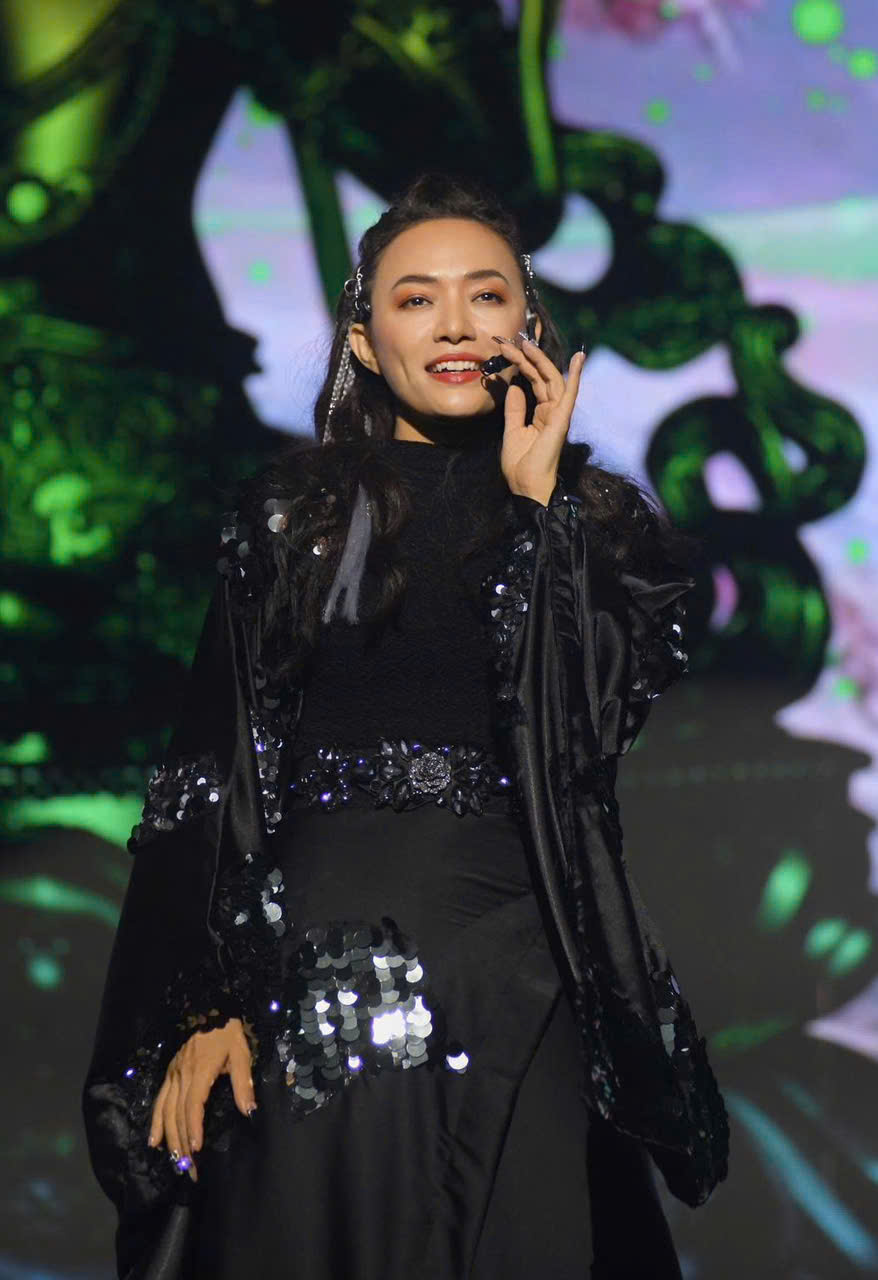 Nữ nghệ sĩ Việt bị chơi xấu, rời showbiz: 10 năm ở ẩn, không yêu ai, nhan sắc ngoài 40 vô cùng xinh đẹp