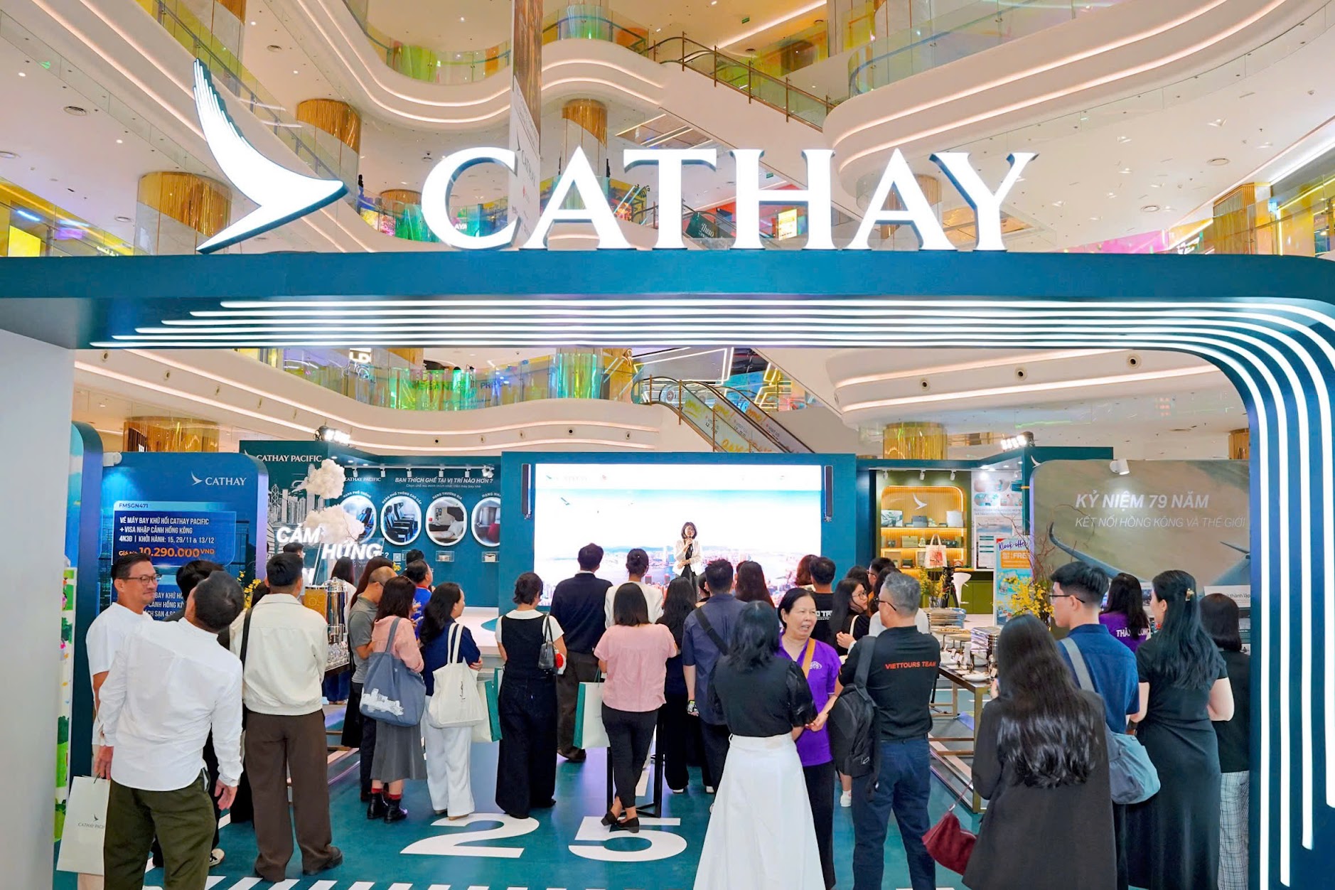 Cathay Travel Fair lần đầu tiên đến Việt Nam: Khi tinh thần Hồng Kông chạm vào nhịp sống Sài Gòn- Ảnh 2.