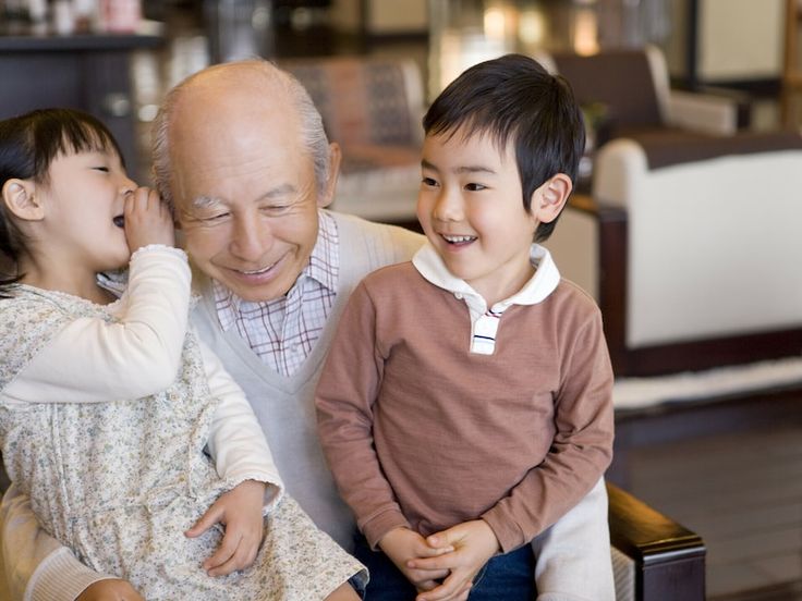 Nếu ông bà cứ làm điều này trước mặt cháu, thì đừng hỏi tại sao càng lớn chúng càng xa cách mình- Ảnh 2.