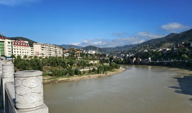 Chú rể nhảy sông trước ngày cưới, người ta bảo là vì "chuyện cỏn con":Từ bao giờ sự suy sụp của người đàn ông lại là "chuyện nhỏ"?- Ảnh 1.