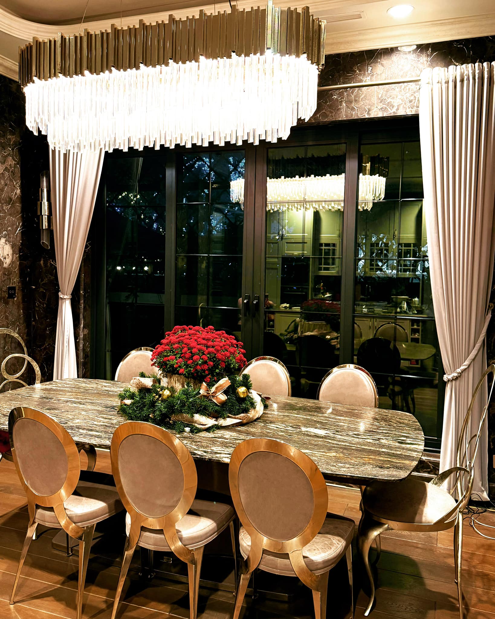 Tài sản hàng triệu đô của mỹ nhân phim Việt giờ vàng lấy chồng đại gia, thực sự có những gì?- Ảnh 12. Tài sản hàng triệu đô của mỹ nhân phim Việt giờ vàng lấy chồng đại gia, thực sự có những gì?- Ảnh 12.