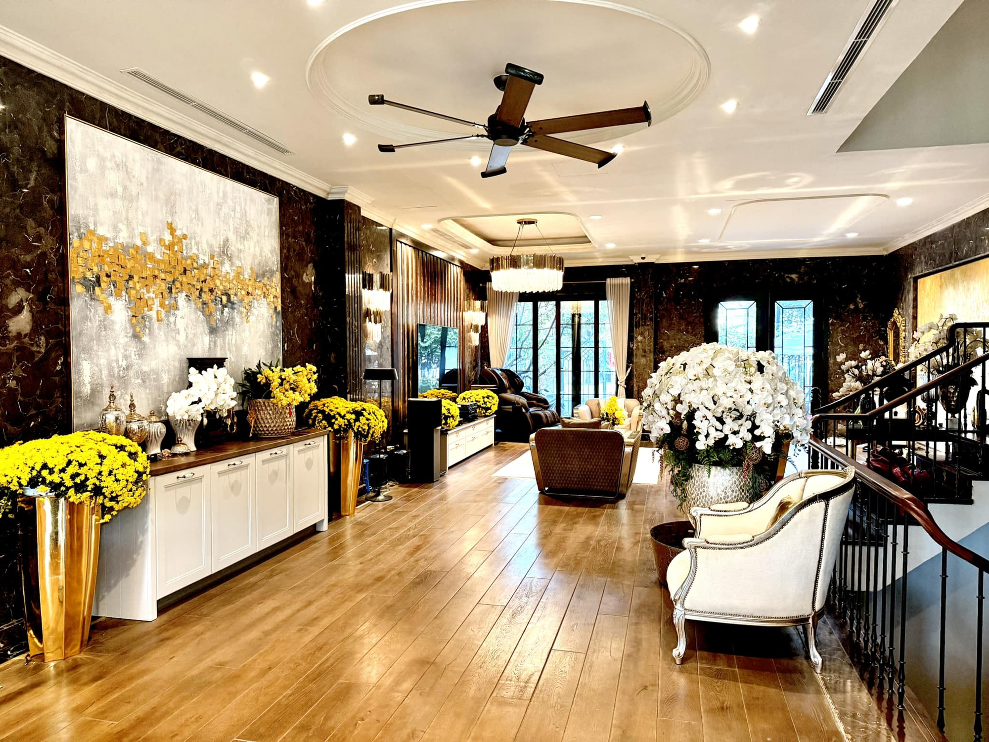 Tài sản hàng triệu đô của mỹ nhân phim Việt giờ vàng lấy chồng đại gia, thực sự có những gì?- Ảnh 8. Tài sản hàng triệu đô của mỹ nhân phim Việt giờ vàng lấy chồng đại gia, thực sự có những gì?- Ảnh 8.