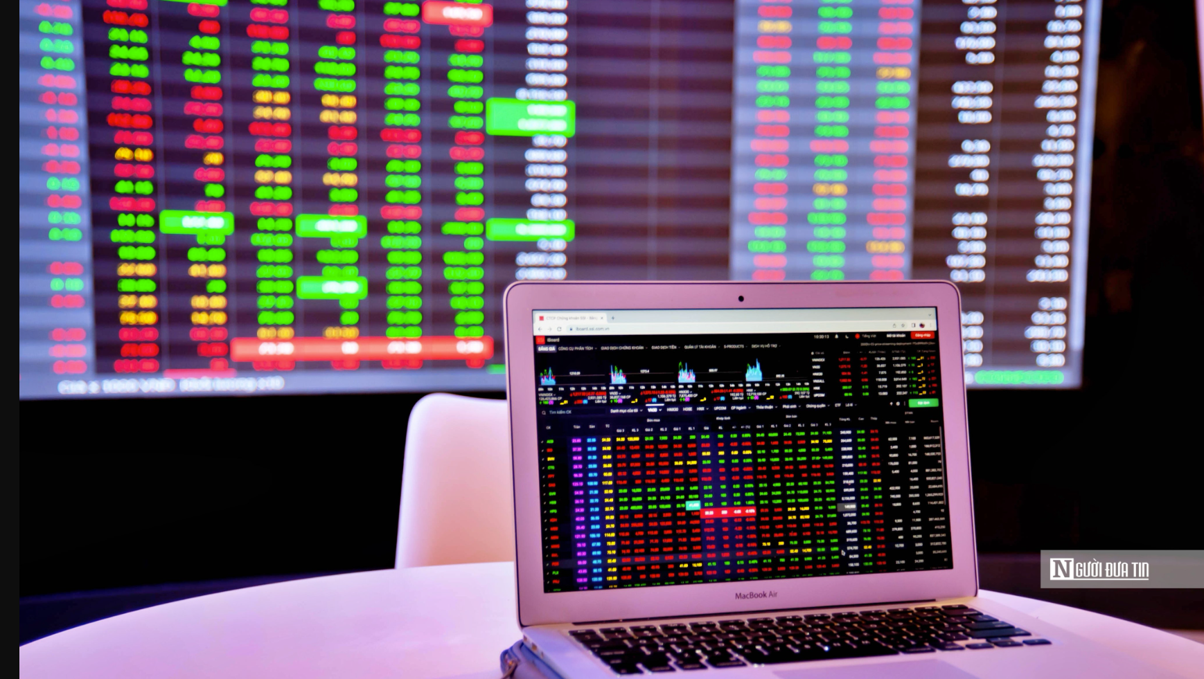 Bộ Tài chính đang lấy ý kiến dự thảo Thông tư về chứng quyền có bảo đảm - Ảnh 1.